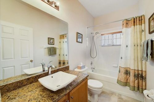 10905 Hoffner Edge Dr, Riverview FL 33579-4061 exterior