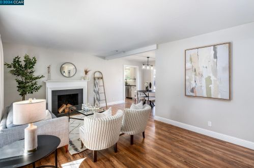 106 Doris Dr, Concord CA  94523-2915 exterior