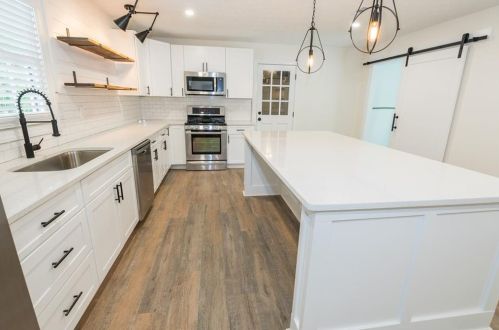 1246 Raintree Dr, Lithonia GA 30078-2122 exterior