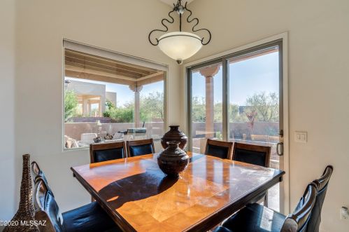 976 Josephine Saddle Pl, Green Valley AZ 85614-6302 exterior