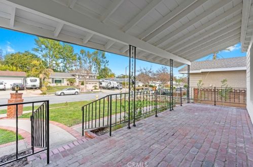 1850 Mariposa Ln, Fullerton CA  92833-1819 exterior