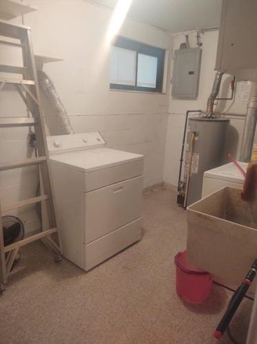 3635 Allendale Cir, Pittsburgh PA 15204-1205 exterior