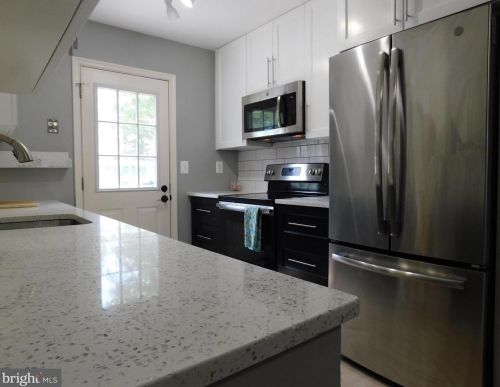 44 Livingstone Ter, Frederick MD  21702-3900 exterior