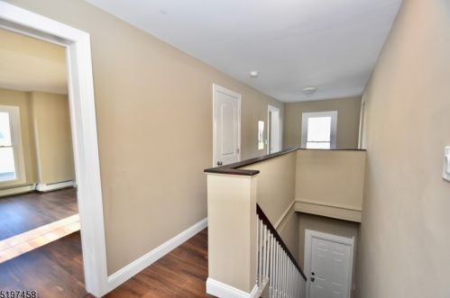 20 Hamburg Ave, Wantage NJ  07461-2205 exterior