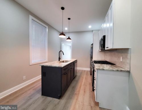 2543 Cedar St, Philadelphia PA  19125-3123 exterior