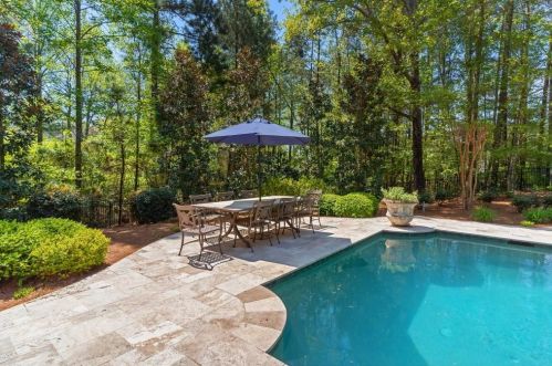 711 Henley Fld Cir, Duluth GA 30097-5924 exterior