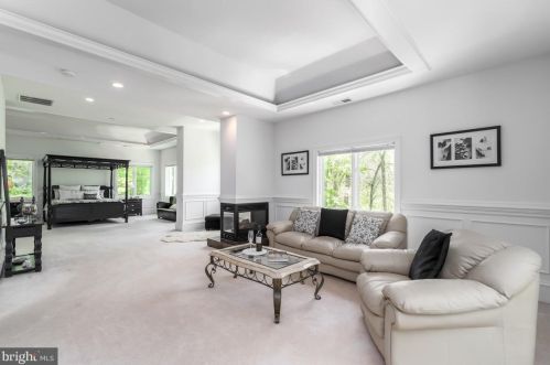 1347 Kirby Rd, Mc Lean VA  22101-2410 exterior