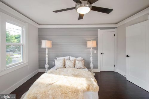 2911 17th St, Washington DC  20018-1825 exterior