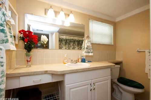 8306 Wagon Wheel Ln, Port Richey FL  34667-2549 exterior