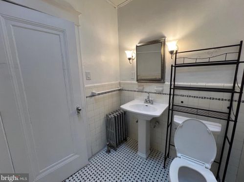 4243 Cottman Ave, Philadelphia PA 19149-1606 exterior