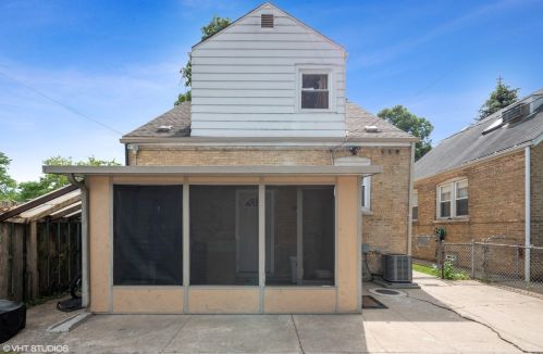 4152 Pioneer Ave, Chicago IL  60634-1030 exterior