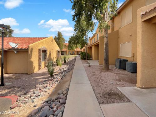 3511 Baseline Rd, Phoenix AZ 85042-7225 exterior