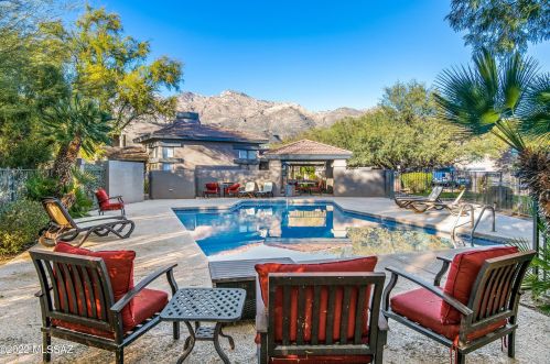 5855 Kolb Rd, Tucson AZ  12105-0909 exterior