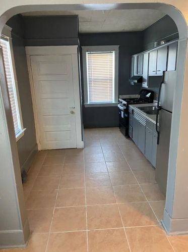 111 Dorchester Ave, Providence RI  02909-4529 exterior