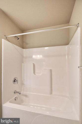 126 High Pointe Dr, Hummelstown PA 17036 exterior