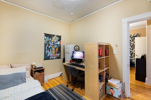 15 Vernon St, Providence RI 02903-3027 exterior