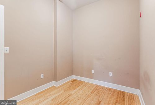 3144 Broad St, Philadelphia PA 19123-0032 exterior