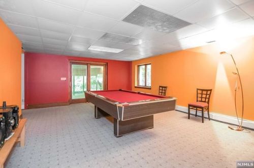 176 Chestnut St, Demarest NJ 07627-1035 exterior