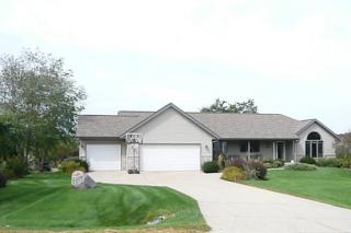 8606 Stonebrook Cir, Madison, WI 53562-4184