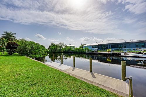 5210 Almar Dr, Punta Gorda, FL 33950-8703