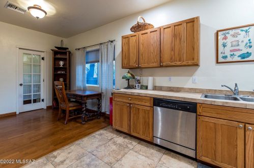 141 2 St, Tucson AZ 85716-4340 exterior