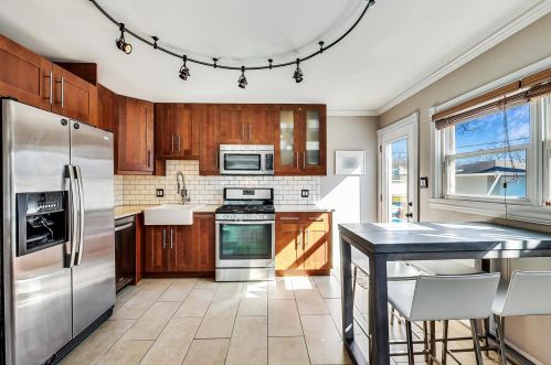 969 Fairfield Ave, Elmhurst IL 60126-4946 exterior