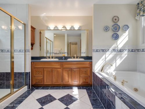 2734 107th St, Chicago IL 60617-6613 exterior