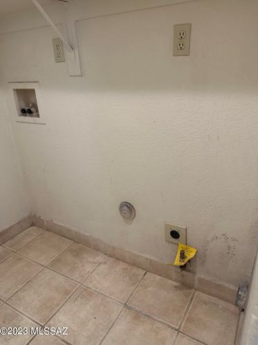 1765 Ransom Oaks Dr, Tucson AZ 85746-3173 exterior