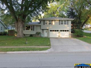 3127 109th St, Omaha, NE 68144-4911