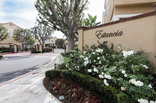 2301 Paseo Circulo, Tustin CA  92782-9036 exterior