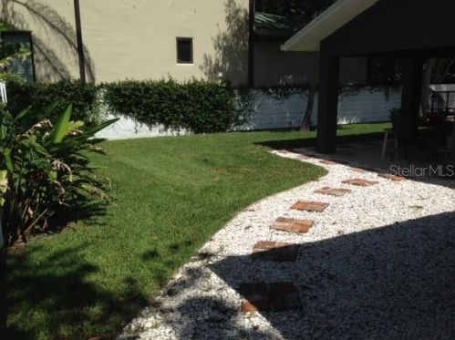 1501 Manhattan Ave, Tampa FL  33629-4928 exterior