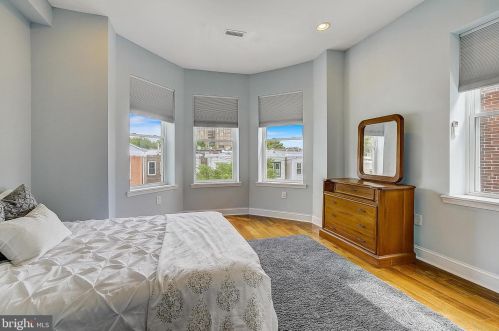 4721 Hazel Ave, Philadelphia PA 19143-2023 exterior