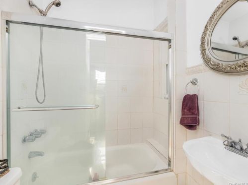 161 Commonwealth Ave, Mount Vernon NY 10552-2016 exterior