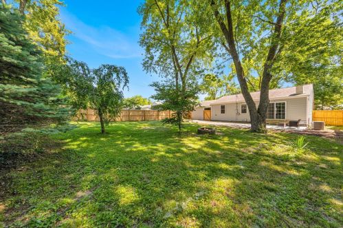 12143 Sunnycrest Pl, Hazelwood MO 63043-1222 exterior