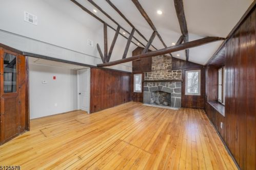 369 Shore Trl, Sparta NJ  07871-2045 exterior