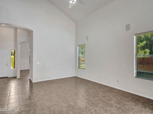 6015 25 Ln, Phoenix AZ 85041-7304 exterior