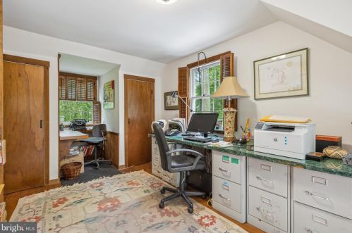 34 Long Dr, Trenton NJ 08648-2714 exterior