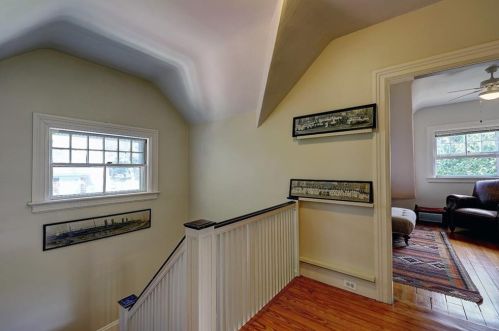 690 Angell St, Providence RI 02906-5309 exterior