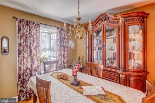 8 Willow Cedar Way, Blenheim, NJ 08012-4605