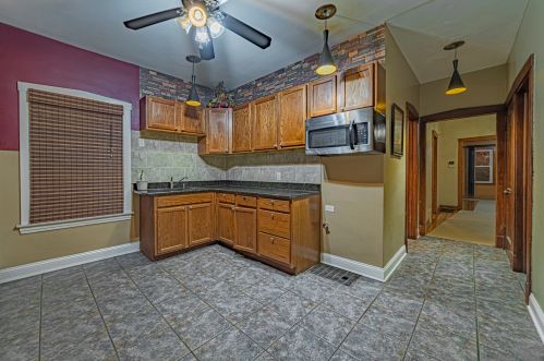 2530 56 Ct, Chicago IL 60804-2720 exterior