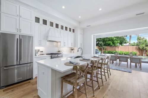 775 92nd Ave, Naples, FL 34108-2432