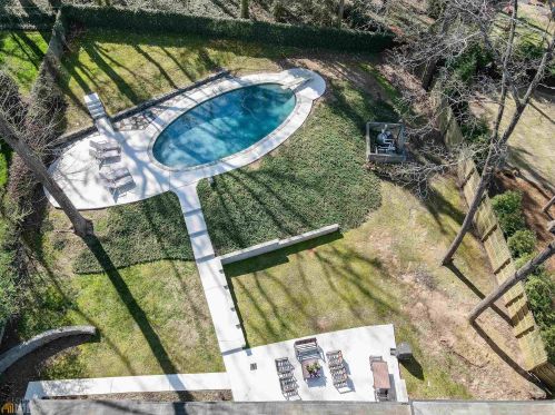 1485 Harts Mill Rd, Atlanta GA  30319-1824 exterior