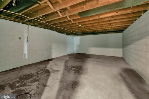 1076 Beck Ml Rd, Hanover PA 17331-9752 exterior