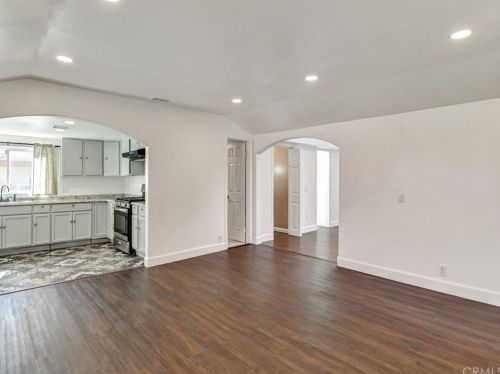 24 A St, Perris CA 92570-1962 exterior