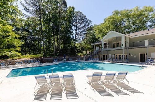 82 Dunwoody Spg, Atlanta GA 30328-4529 exterior