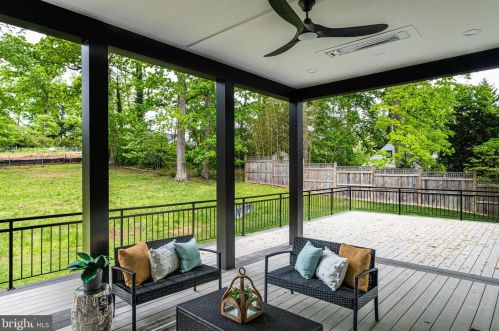 1520 Brookhaven Dr, Mc Lean VA  22101-4127 exterior