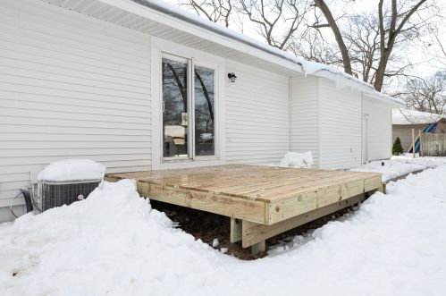 1748 Prince Ln, Meskegon MI  49445-1742 exterior