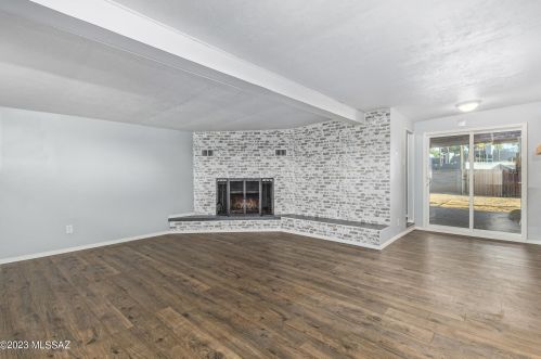 1343 Knox St, Tucson, AZ 85705-2507