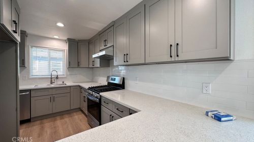 14081 Carfax Ave, Tustin CA  92780-5123 exterior