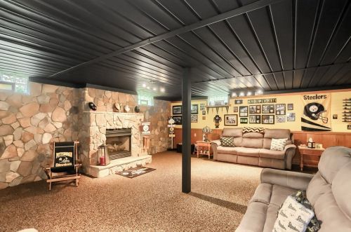 550 Potts Rd, Hookstown PA 15050-1335 exterior